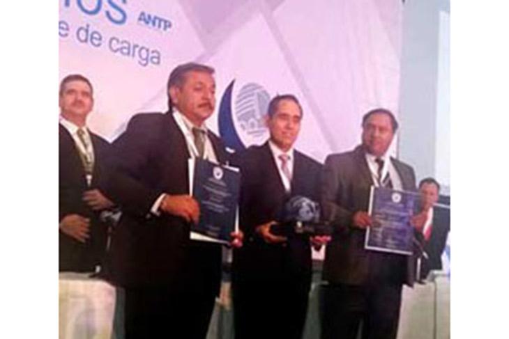 Colaboradores de Grupo Bimbo son reconocidos por la asociación nacional del transporte privado por su excelente desempeño en seguridad vial