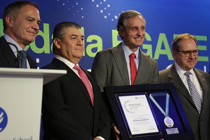 La EGADE Business School, entregó la medalla EGADE al Liderazgo Global en Negocios 2018, a Daniel Servitje Montull, Presidente y Director General de Grupo Bimbo