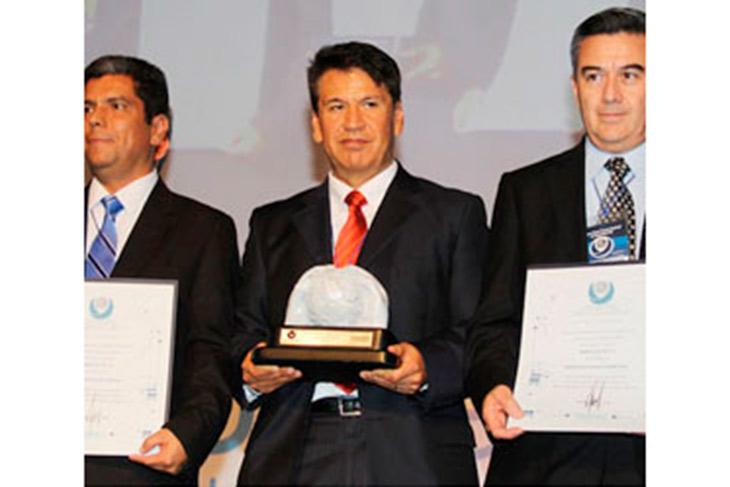 La asociación nacional del transporte privado reconoce a conductores de Grupo Bimbo